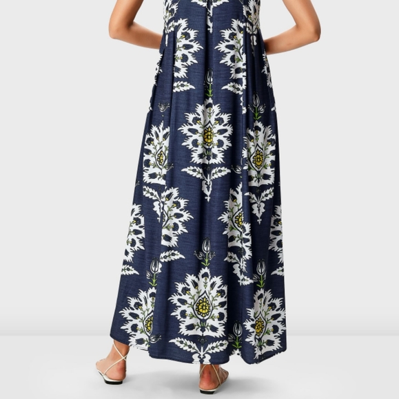 Graphic Floral Crepe Release Pleat Shift Dress - Picture 3 of 3